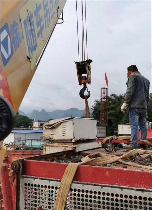 炎陵县大件吊装搬运设备常用的施工手势信号解答