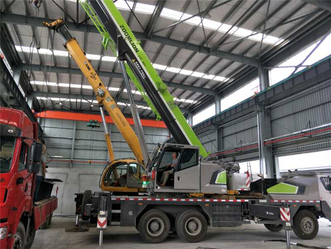 炎陵县高空车出租需要注意哪些安全事项？